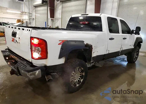 2010 Chevrolet Silverado K2500 Heavy Duty Lt z USA, uszkodzony, nr VIN 1GC4KXBG8AF148054